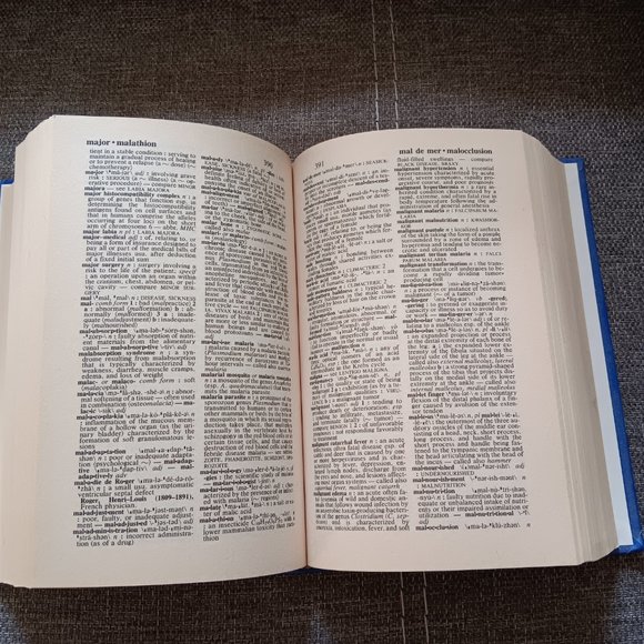 Webster's New Explorer Medical Dictionary - Picture 4 of 9